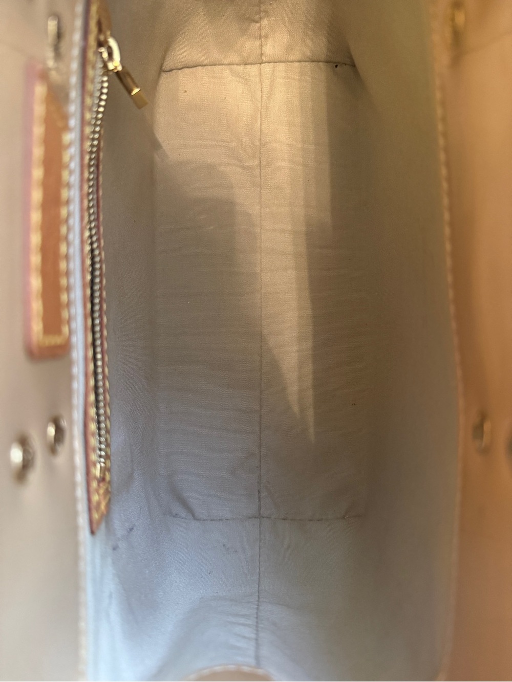 Louis Vuitton Yellow Patent Leather Vernis Monogram Reade PM Tote w/ COA - Picture 6 of 12